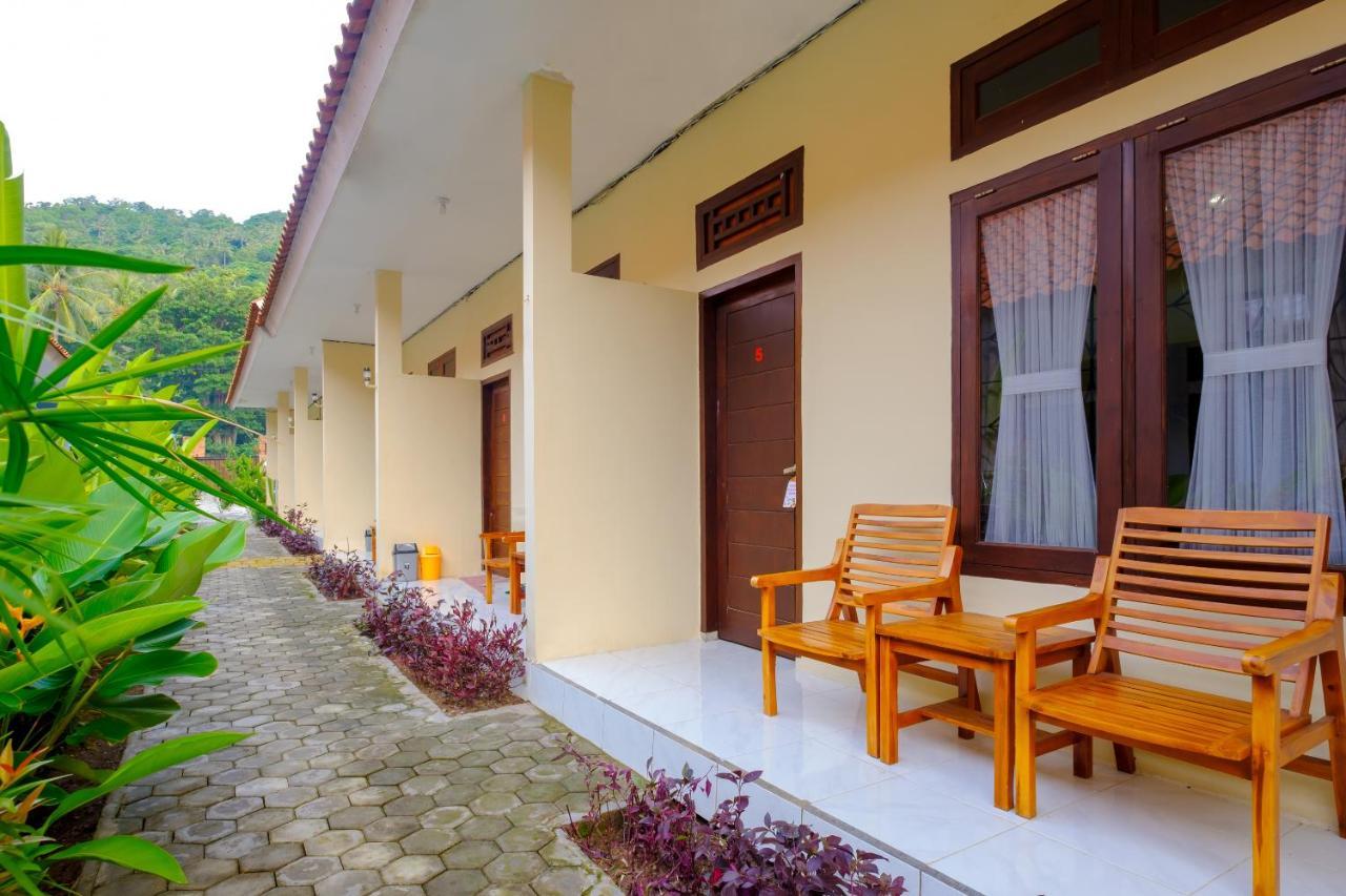 Oyo 2864 Mangsit Garden Homestay Exterior foto