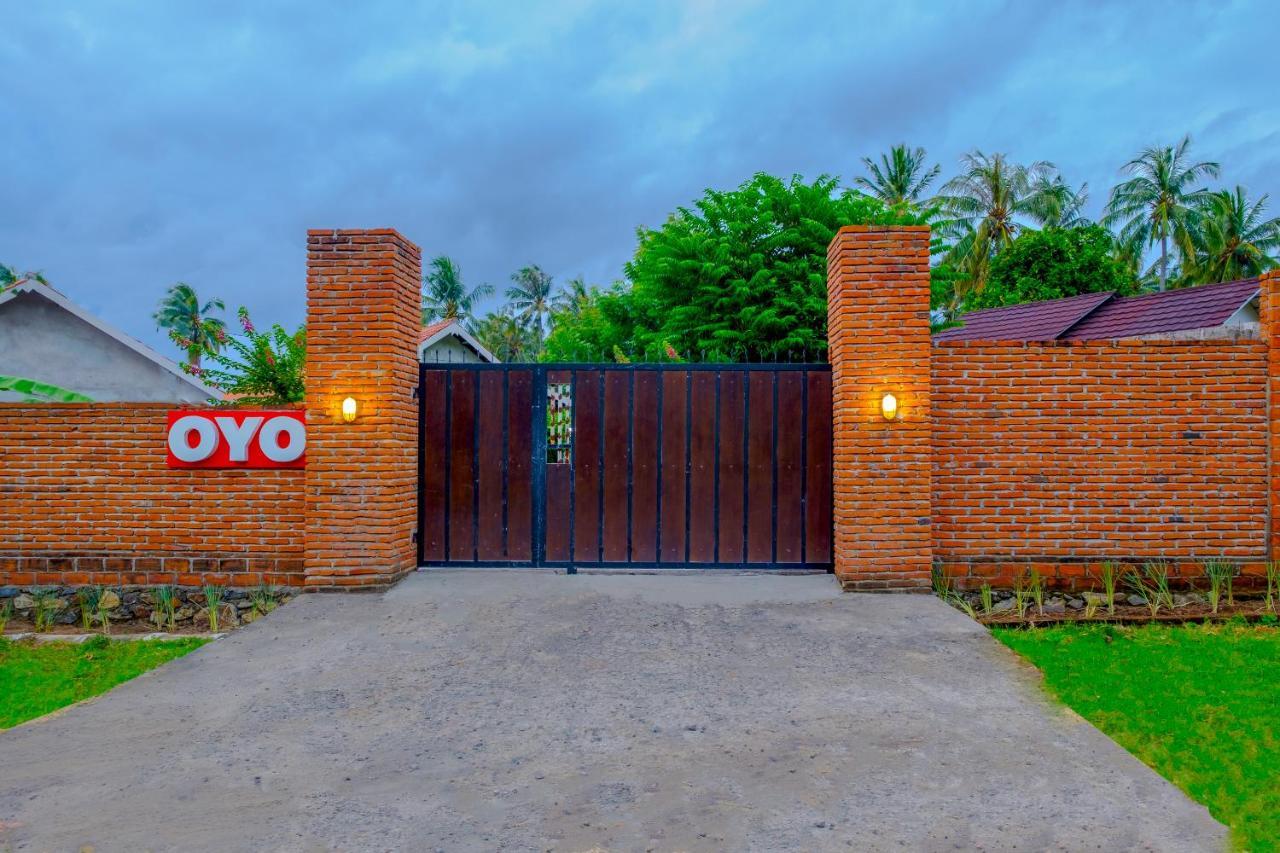 Oyo 2864 Mangsit Garden Homestay Exterior foto