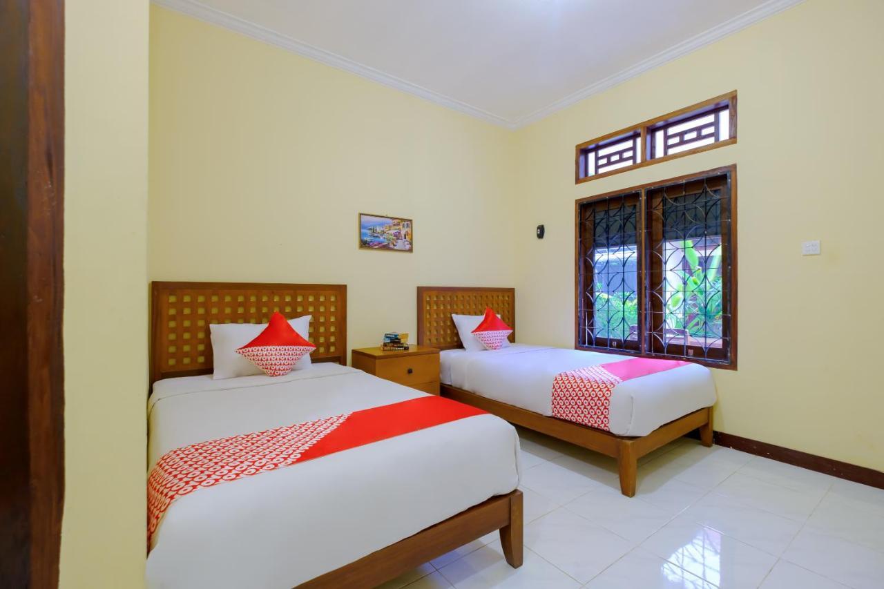 Oyo 2864 Mangsit Garden Homestay Exterior foto