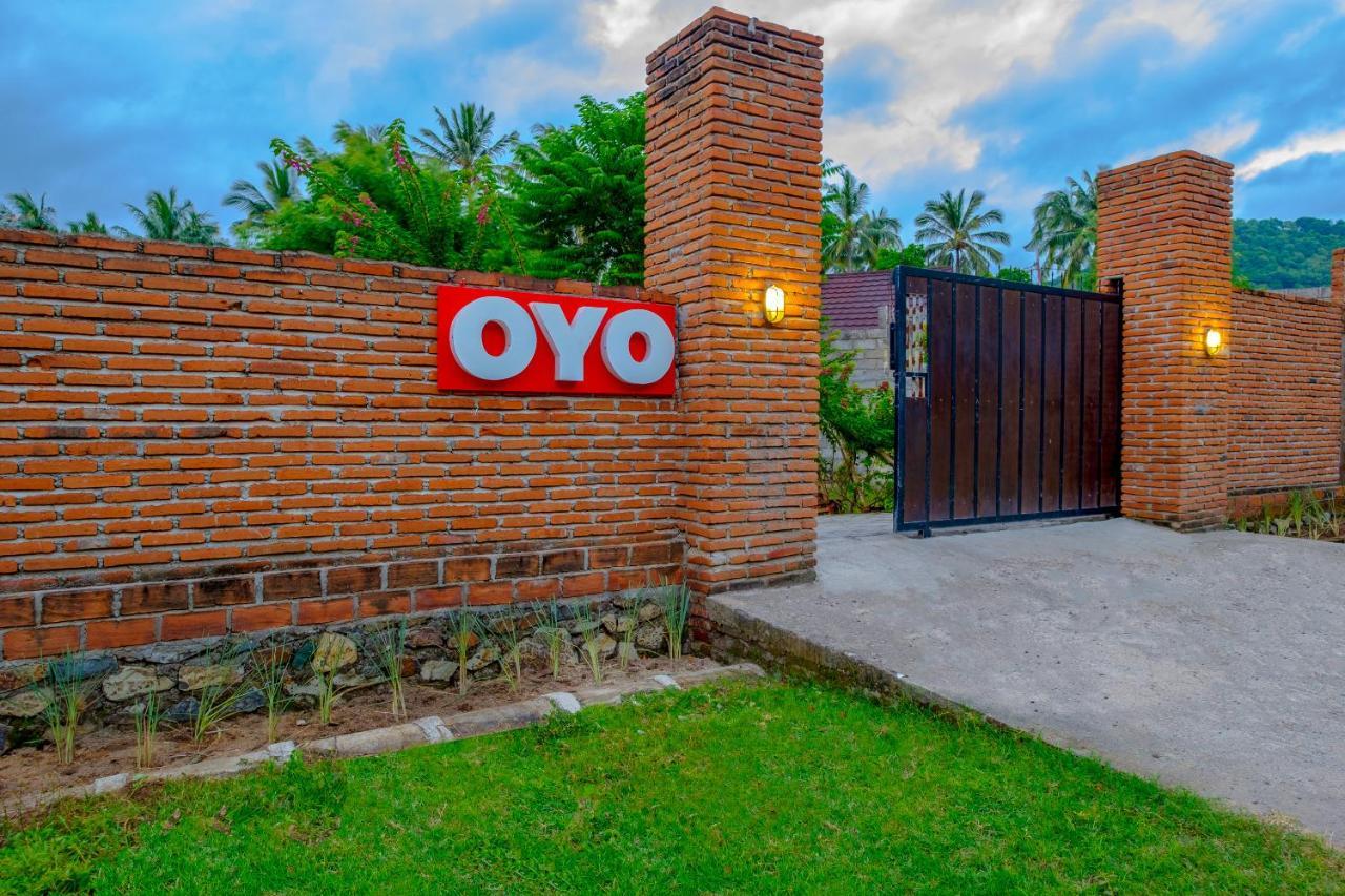 Oyo 2864 Mangsit Garden Homestay Exterior foto